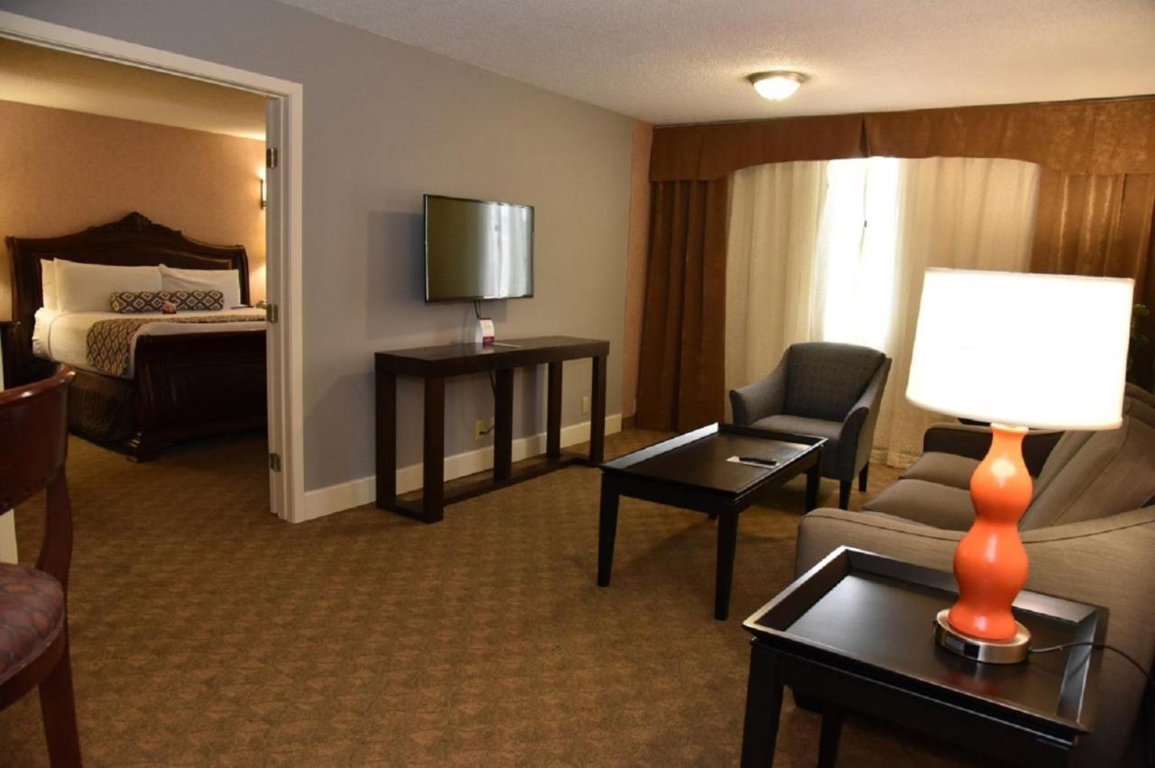 Wyndham Near Nrg Park/medical Center 4*