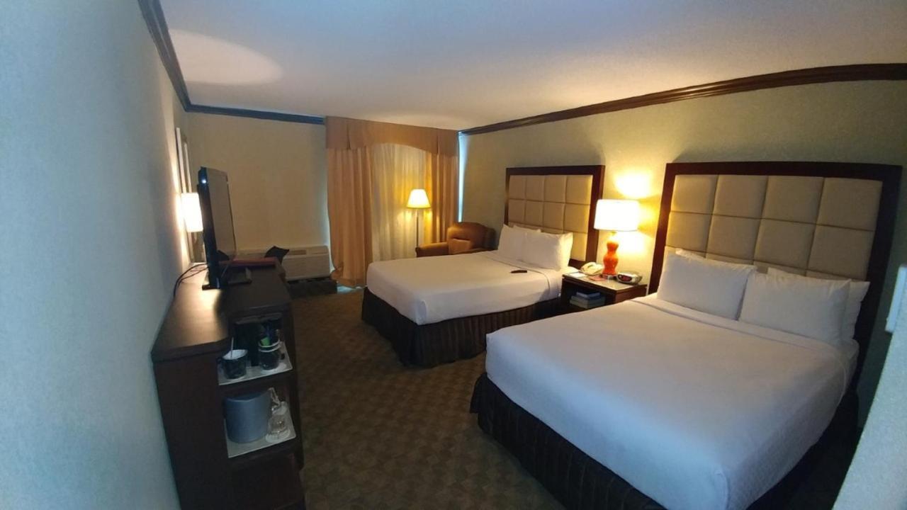 Wyndham Near Nrg Park/medical Center Hotel 4*